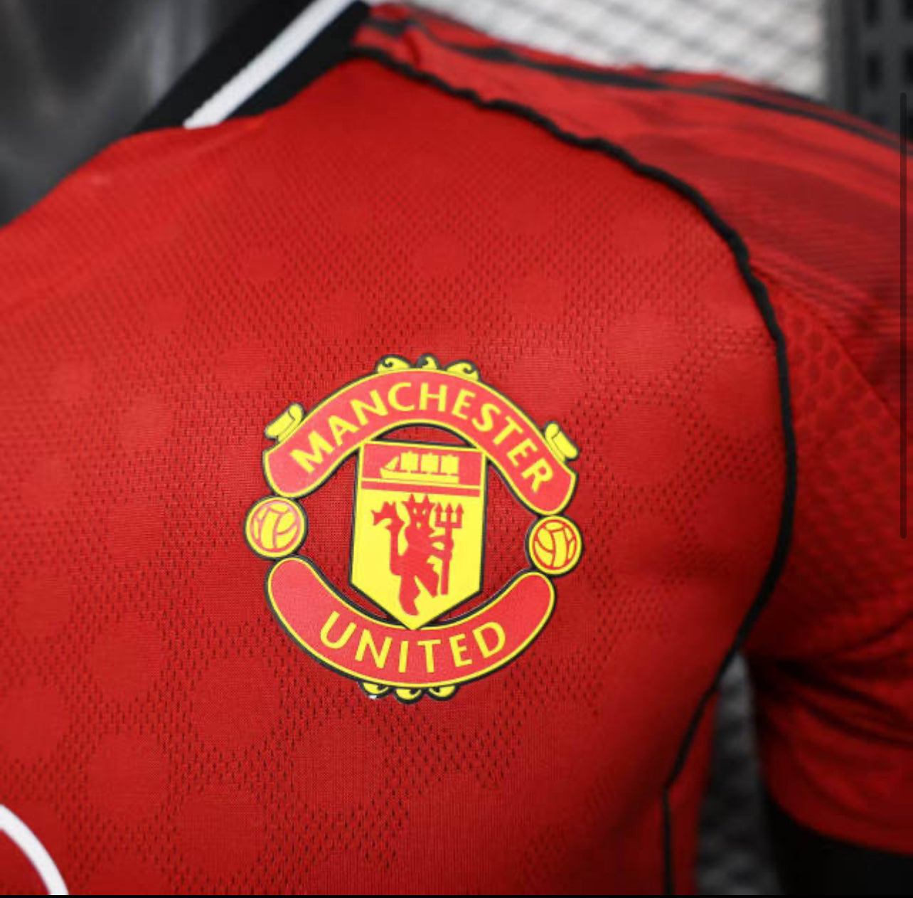 25-26 Manchester United Home Soccer Jersey Player Version