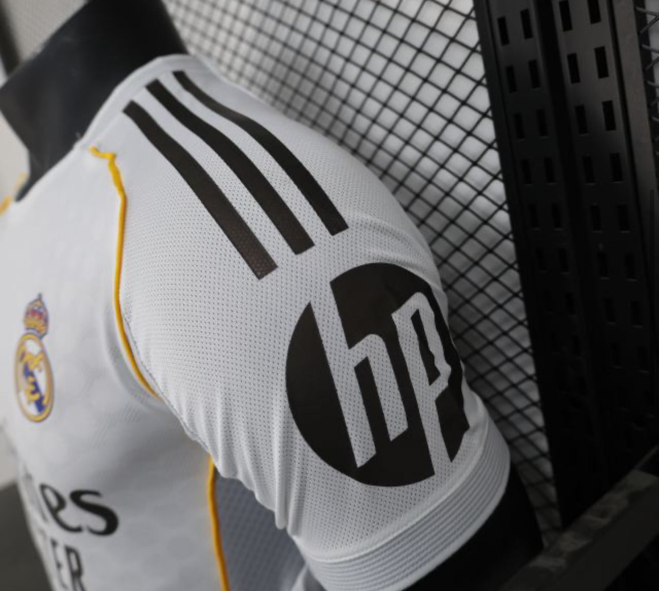 25-26 Real Madrid Home Soccer Jersey Player Version